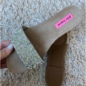 LIKE NEW BETSY JOHNSON SANDALS